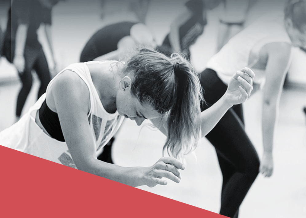 Backstage Studio: Stylize Productions Workshop März 2019 Backstage Studio: Eine HipHop Tänzerin während des Unterrichts