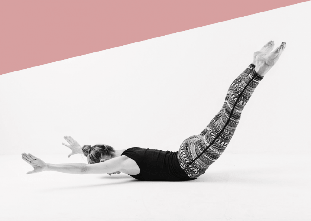 Backstage Studio: Pilates mit Céline Bardy Backstage Studio: Céline Bardy während Pilates Übung