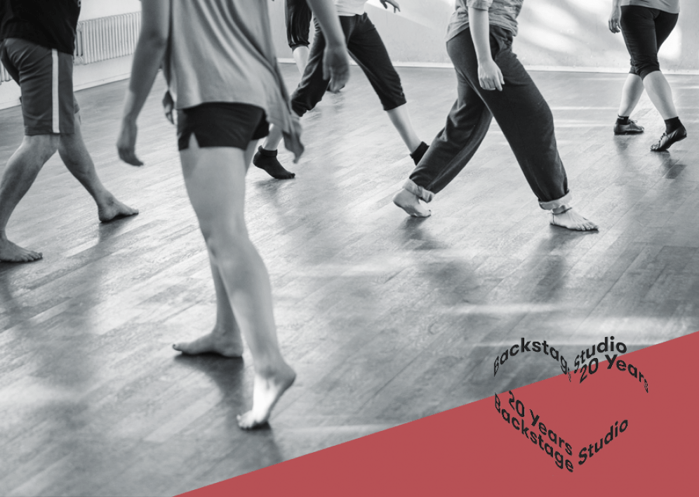 Backstage Studio: Schüler im Jazztanz Training