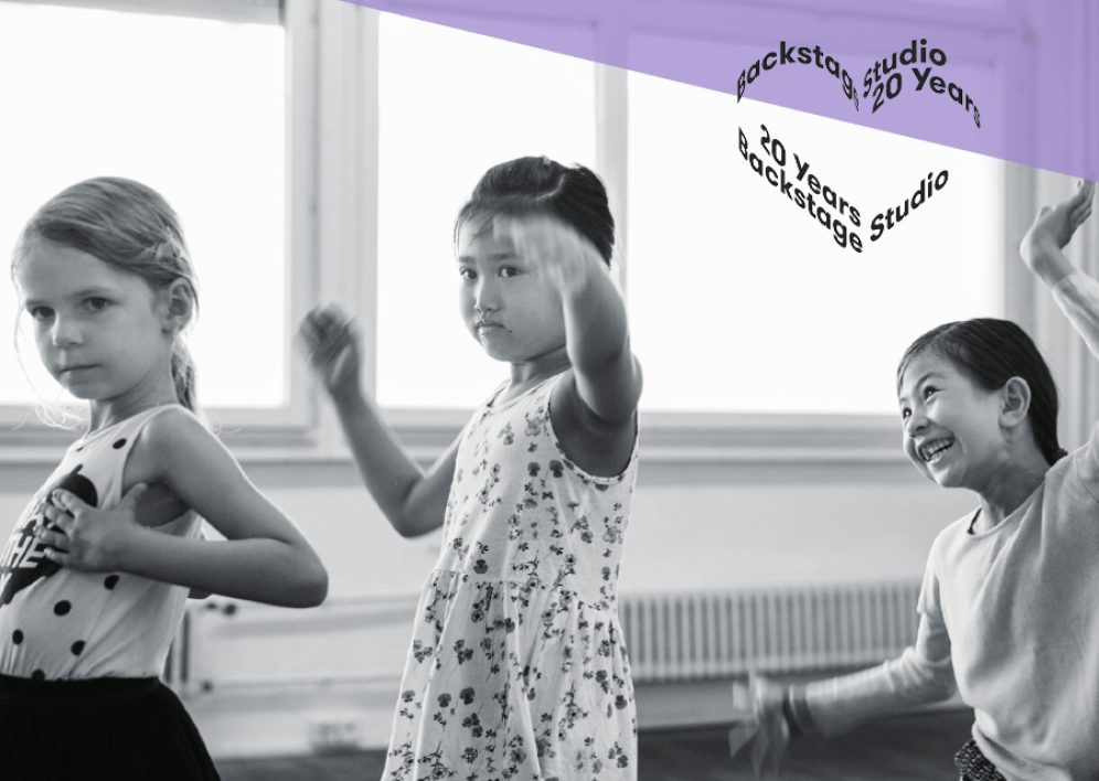 Backstage Studio: Kids dancing during class