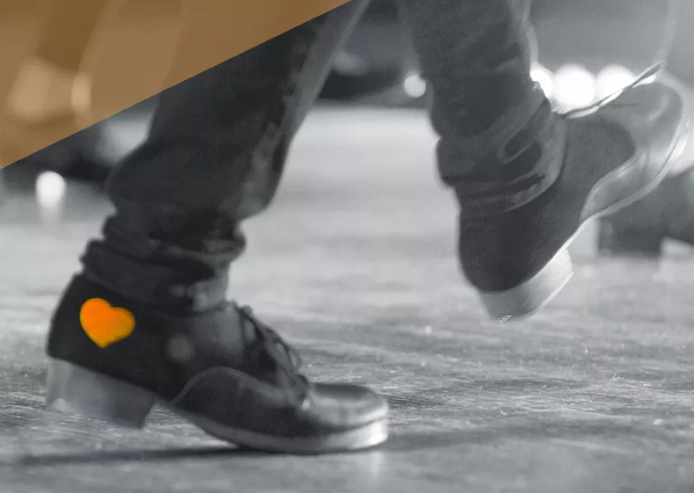 Backstage Studio: Next tap introductory course will take place from 8 January to 11 March 2024 Backstage Studio: Close up of shoes of tap dancer during performance