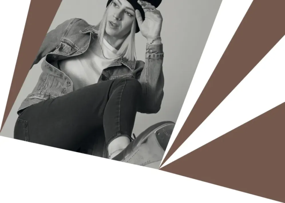 Backstage Studio: Avalon Rathgeb in Tanzpose