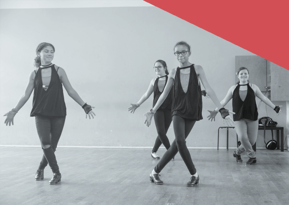 Backstage Studio: Kids dancin during class