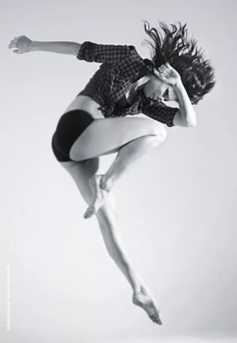 Backstage Studio: Sabrina Reolon Backstage Studio: Sabrina Reolon in dance pose